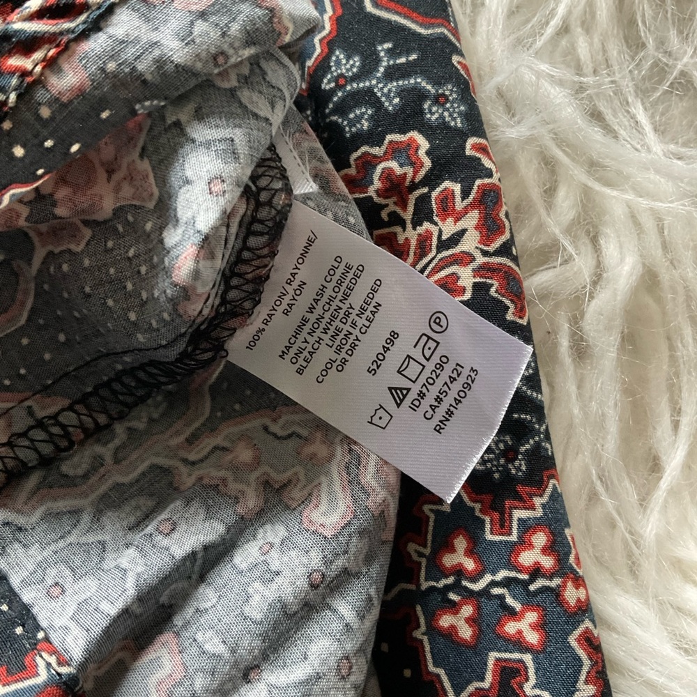 Loft Floral‎ Paisley Smocked Neck Shift Dress - Picture 5 of 8